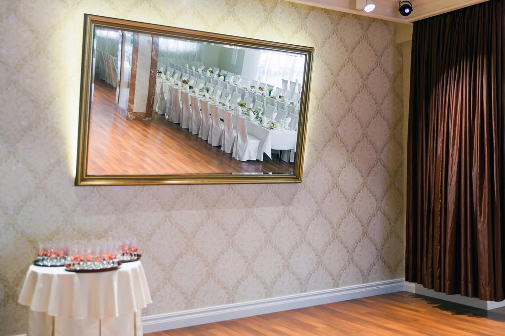 Hotel Panorama Ostrowiec Swietokrzyski Ngoại thất bức ảnh
