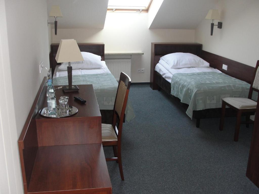 Hotel Panorama Ostrowiec Swietokrzyski Ngoại thất bức ảnh