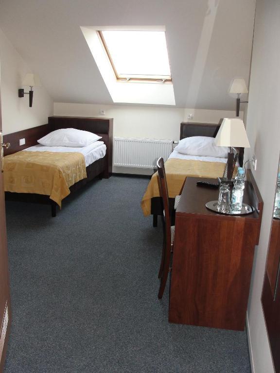 Hotel Panorama Ostrowiec Swietokrzyski Ngoại thất bức ảnh